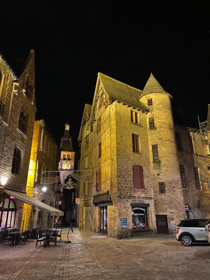 Le Logis - Lescapade-Medievale Sarlat Exterior photo